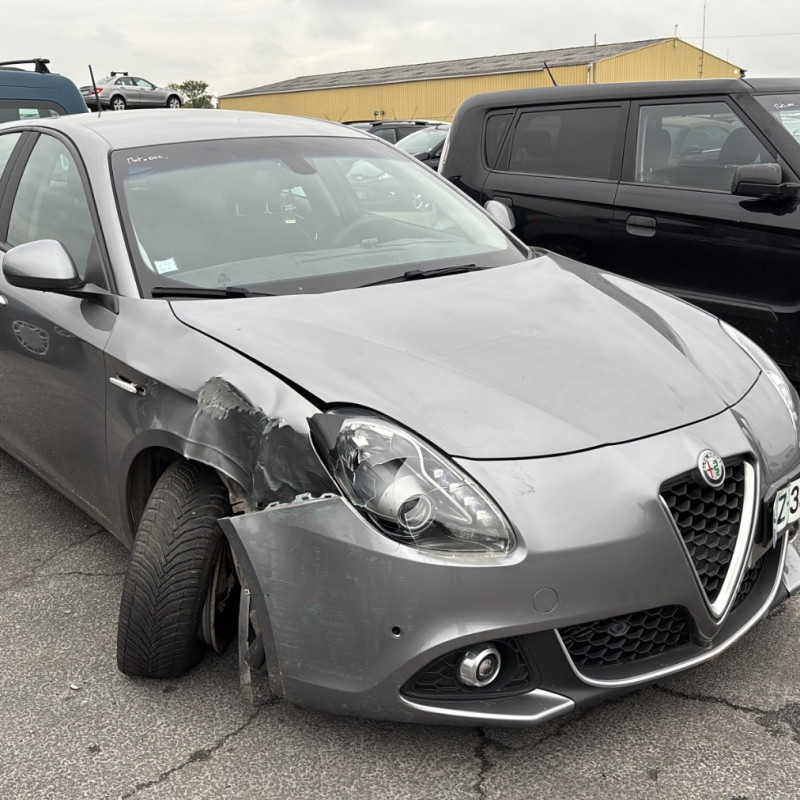 ALFA ROMEO GIULIETTA 2 PHASE 3 1.6 JTD - 16V TURBO MULTIJET Photo n°13