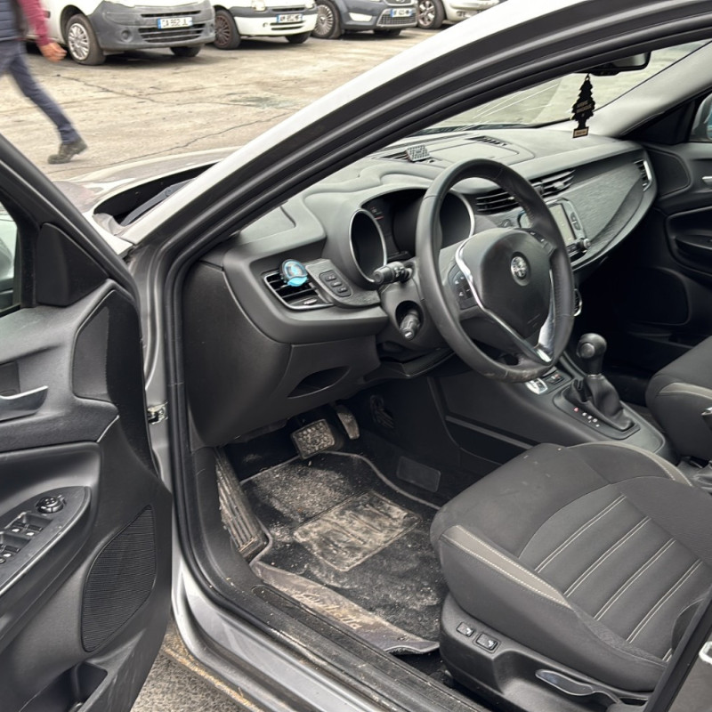 ALFA ROMEO GIULIETTA 2 PHASE 3 1.6 JTD - 16V TURBO MULTIJET Photo n°20