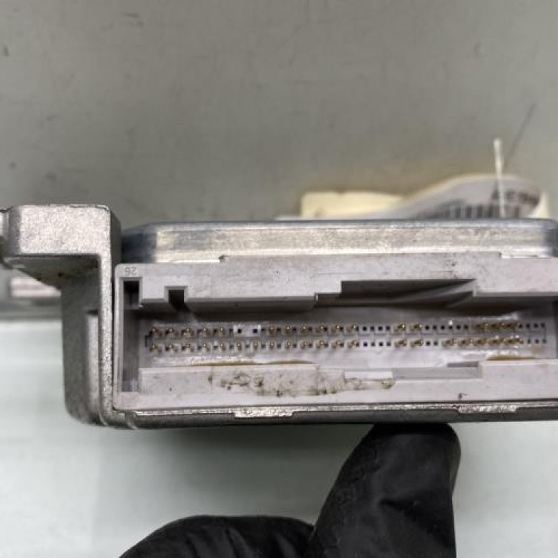 Boitier air bag RENAULT CLIO 2 Photo n°3