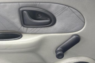 Bouton de coffre RENAULT CLIO 2