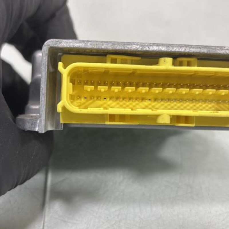 Boitier air bag VOLKSWAGEN GOLF 6 Photo n°4