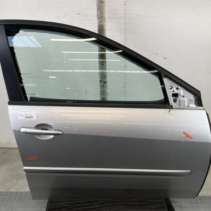 Porte avant droit RENAULT LAGUNA 3 Photo n°1