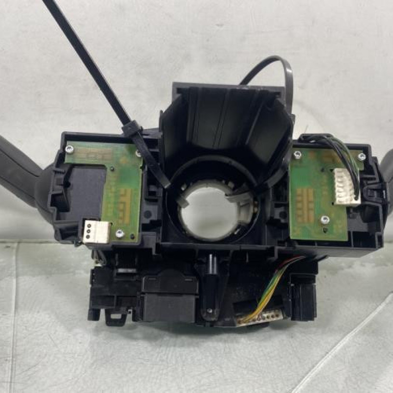 Com (Bloc Contacteur Tournant+Commodo Essuie Glace+Commodo Phare) VOLKSWAGEN GOLF 6 Photo n°2