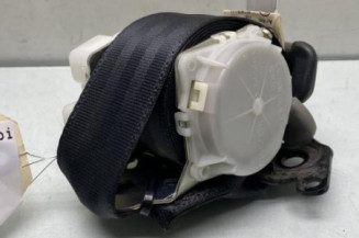 Ceinture arriere droit TOYOTA YARIS 2 Photo n°1
