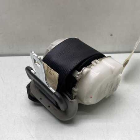 Ceinture arriere droit TOYOTA YARIS 2