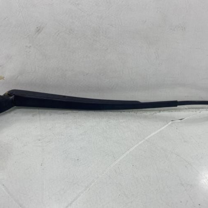 Bras essuie glace avant gauche TOYOTA YARIS 2 Photo n°1