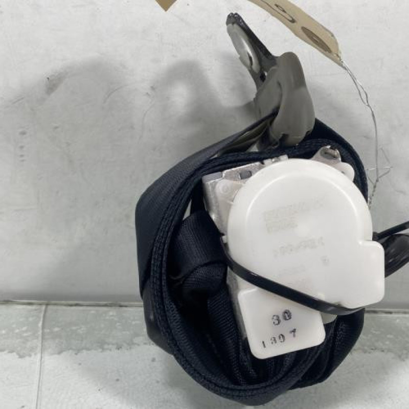 Ceinture arriere droit TOYOTA YARIS 2 Photo n°4