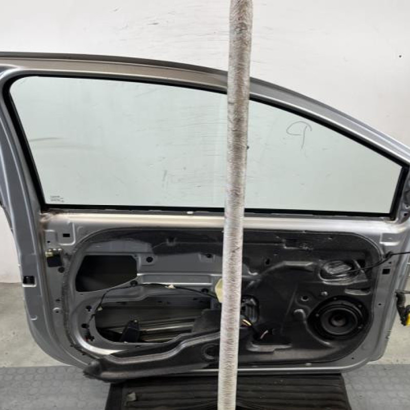 Porte avant gauche RENAULT TWINGO 2 Photo n°4