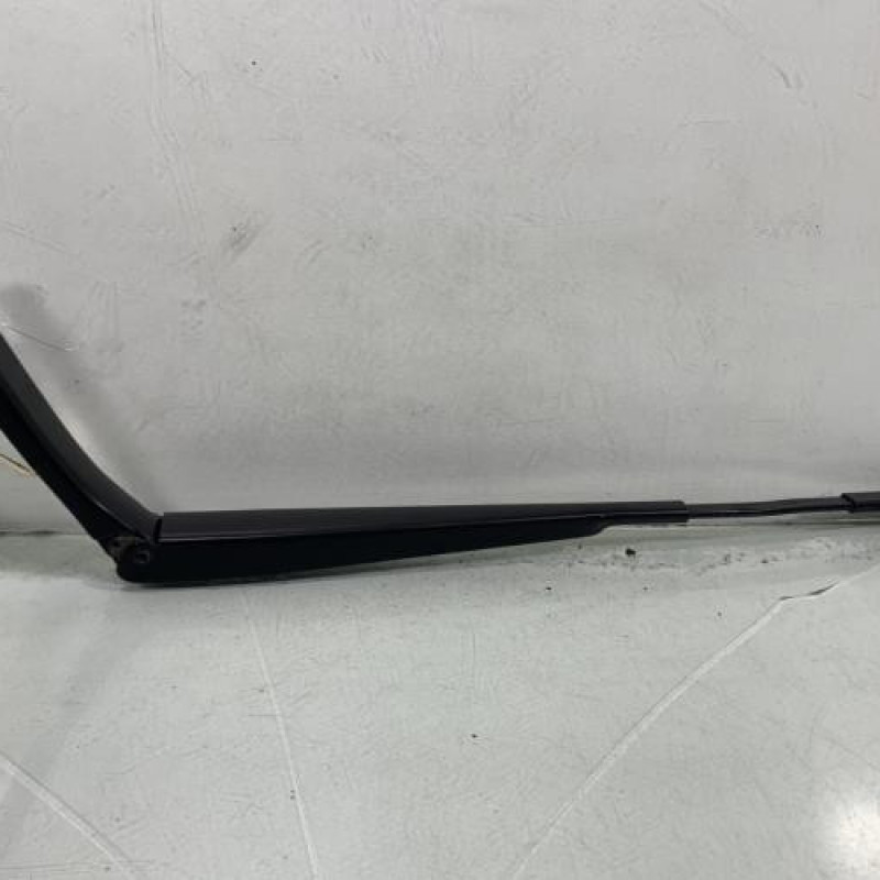 Bras essuie glace avant gauche VOLKSWAGEN POLO 5 Photo n°1