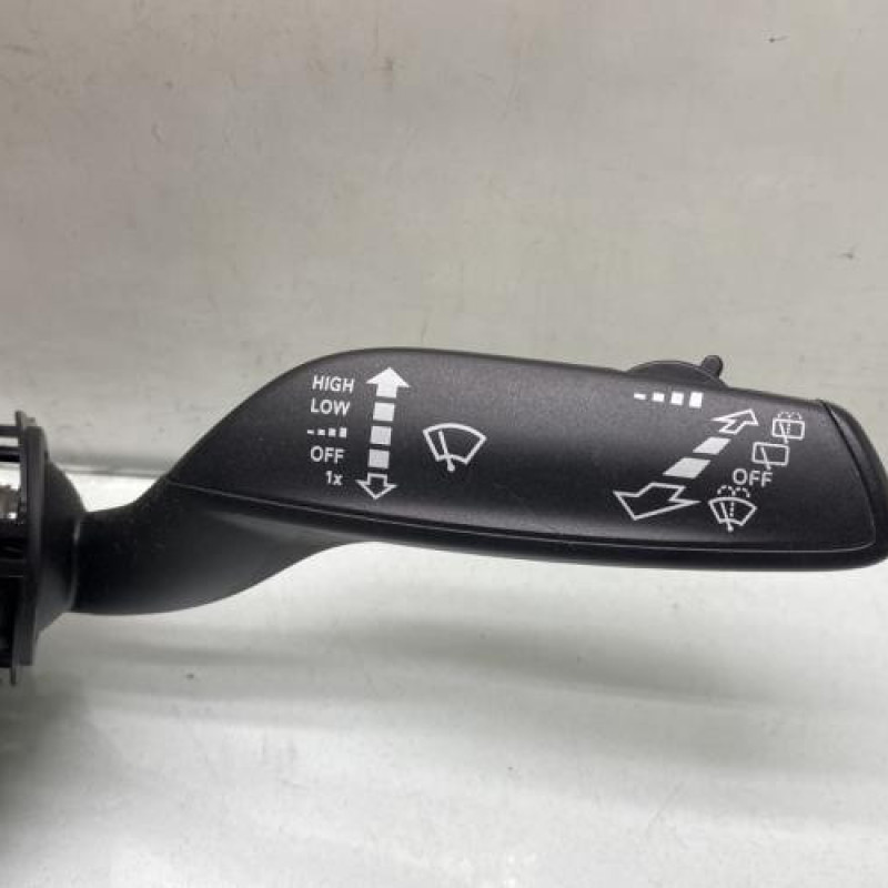 Com (Bloc Contacteur Tournant+Commodo Essuie Glace+Commodo Phare) AUDI A1 1 Photo n°2