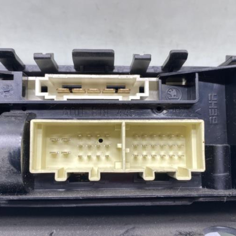 Commande chauffage AUDI A1 1 Photo n°3