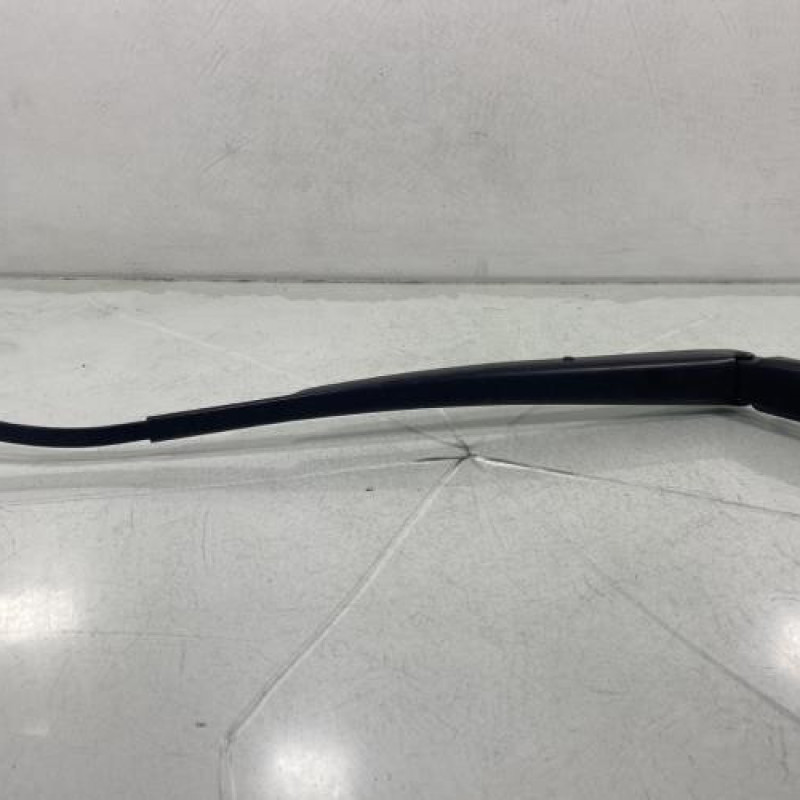 Bras essuie glace avant gauche TOYOTA YARIS 2 Photo n°1