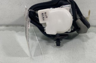 Ceinture arriere droit TOYOTA YARIS 2 Photo n°1