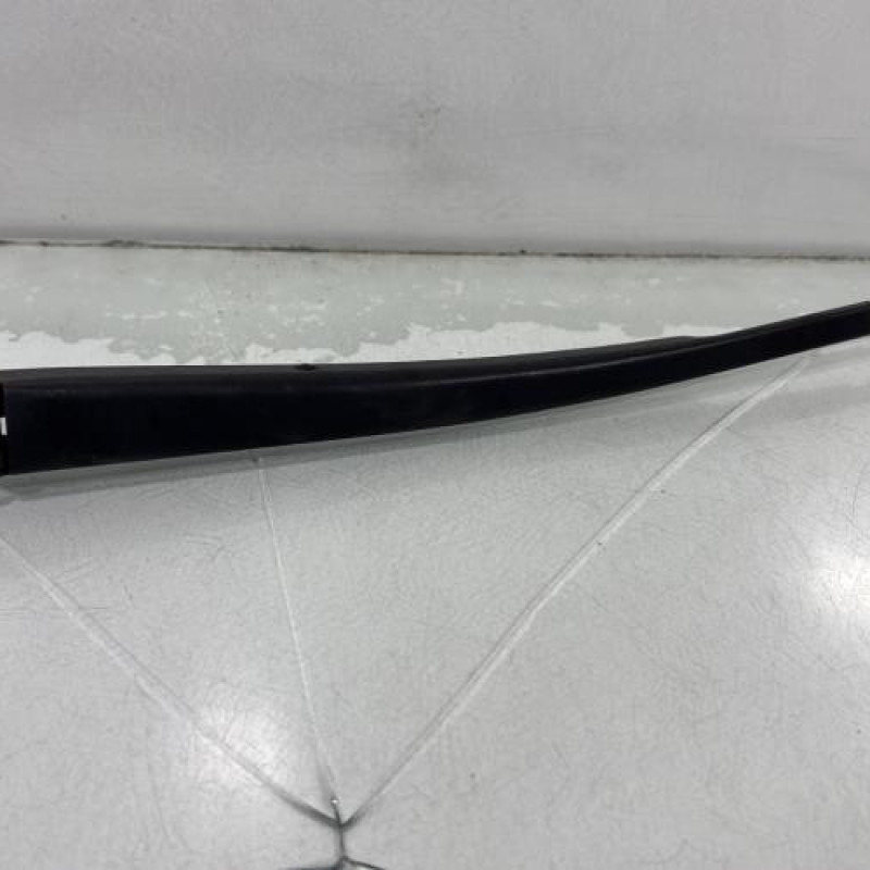 Bras essuie glace avant gauche TOYOTA YARIS 2 Photo n°1