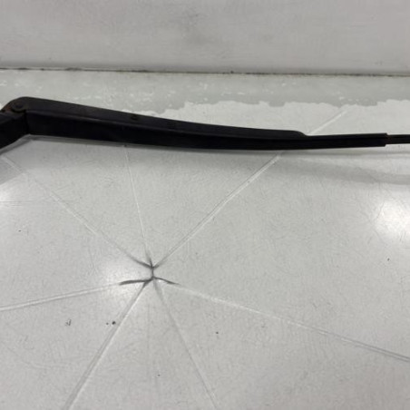 Bras essuie glace avant gauche TOYOTA YARIS 2