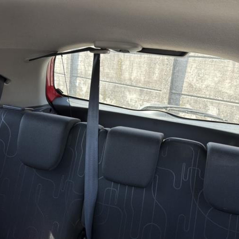 Ceinture arriere gauche TOYOTA YARIS 2 Photo n°16