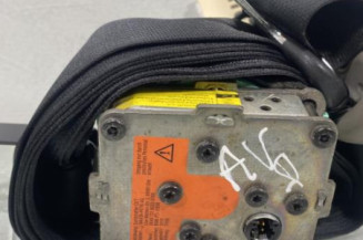 Ceinture avant droit TOYOTA YARIS 2 Photo n°1