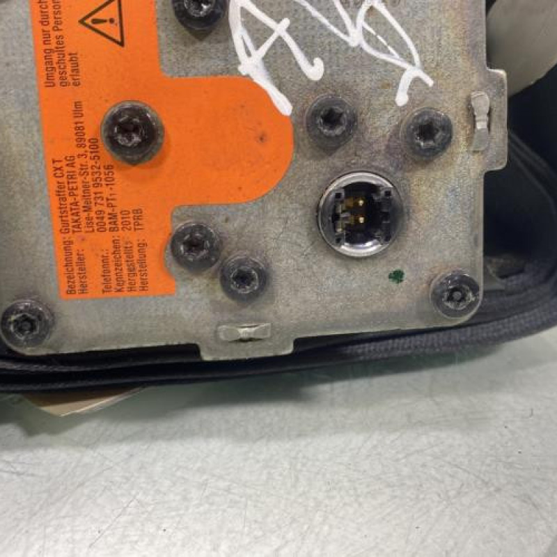 Ceinture avant droit TOYOTA YARIS 2 Photo n°4