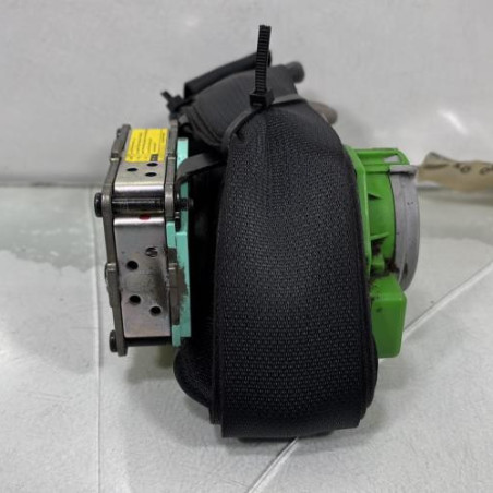 Pretensionneur de ceinture avant gauche TOYOTA YARIS 2