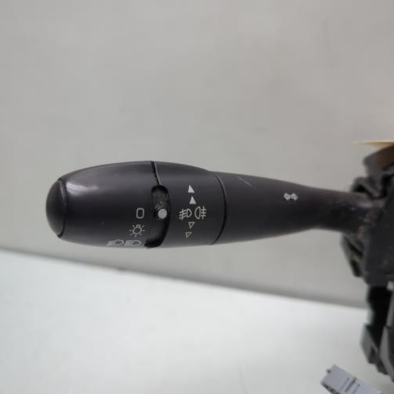 Com (Bloc Contacteur Tournant+Commodo Essuie Glace+Commodo Phare) CITROEN C3 PICASSO Photo n°2