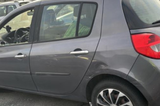 Bras essuie glace avant droit RENAULT CLIO 3