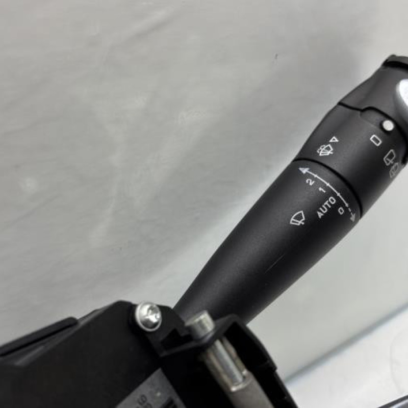 Com (Bloc Contacteur Tournant+Commodo Essuie Glace+Commodo Phare) CITROEN C2 Photo n°5