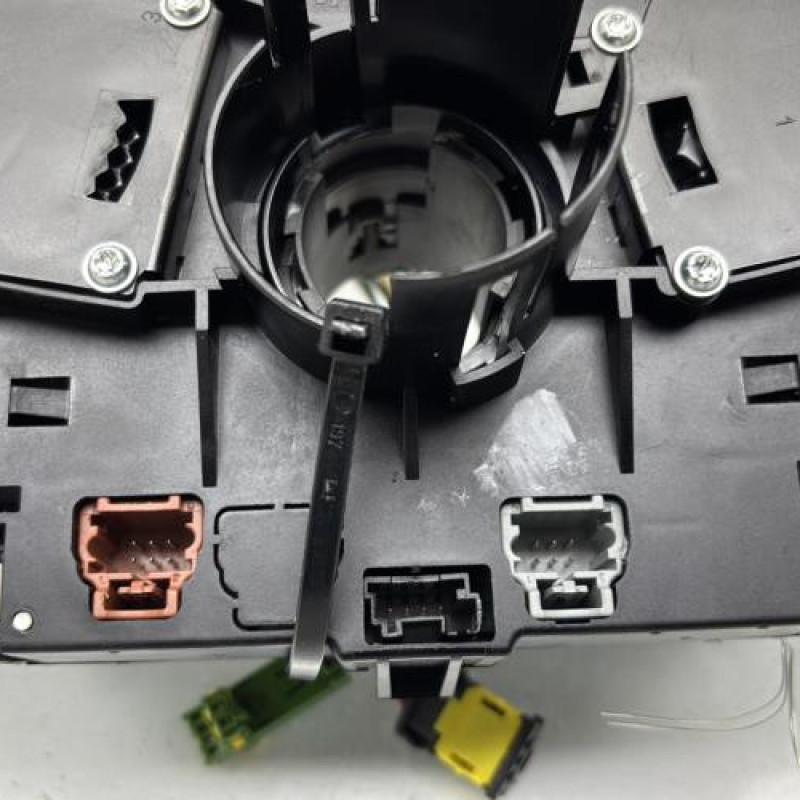 Com (Bloc Contacteur Tournant+Commodo Essuie Glace+Commodo Phare) CITROEN C2 Photo n°9