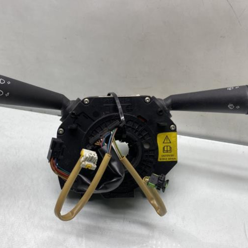 Com (Bloc Contacteur Tournant+Commodo Essuie Glace+Commodo Phare) FIAT GRANDE PUNTO Photo n°1