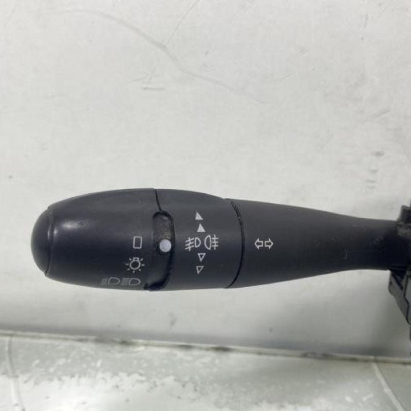 Com (Bloc Contacteur Tournant+Commodo Essuie Glace+Commodo Phare) PEUGEOT 207 Photo n°4