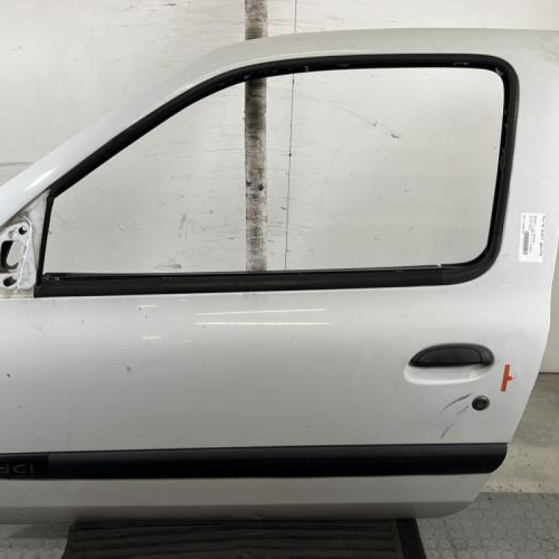 Porte avant gauche RENAULT CLIO 2 Photo n°1