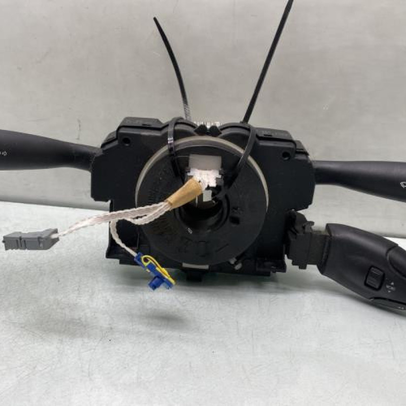 Com (Bloc Contacteur Tournant+Commodo Essuie Glace+Commodo Phare) PEUGEOT 206+ Photo n°1