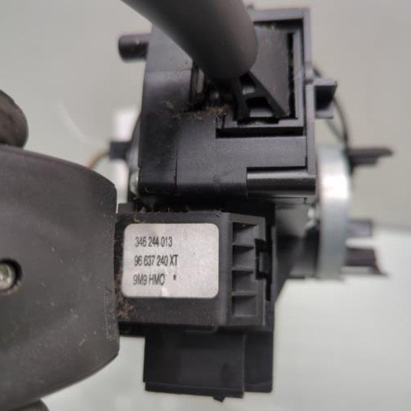 Com (Bloc Contacteur Tournant+Commodo Essuie Glace+Commodo Phare) PEUGEOT 207 Photo n°8