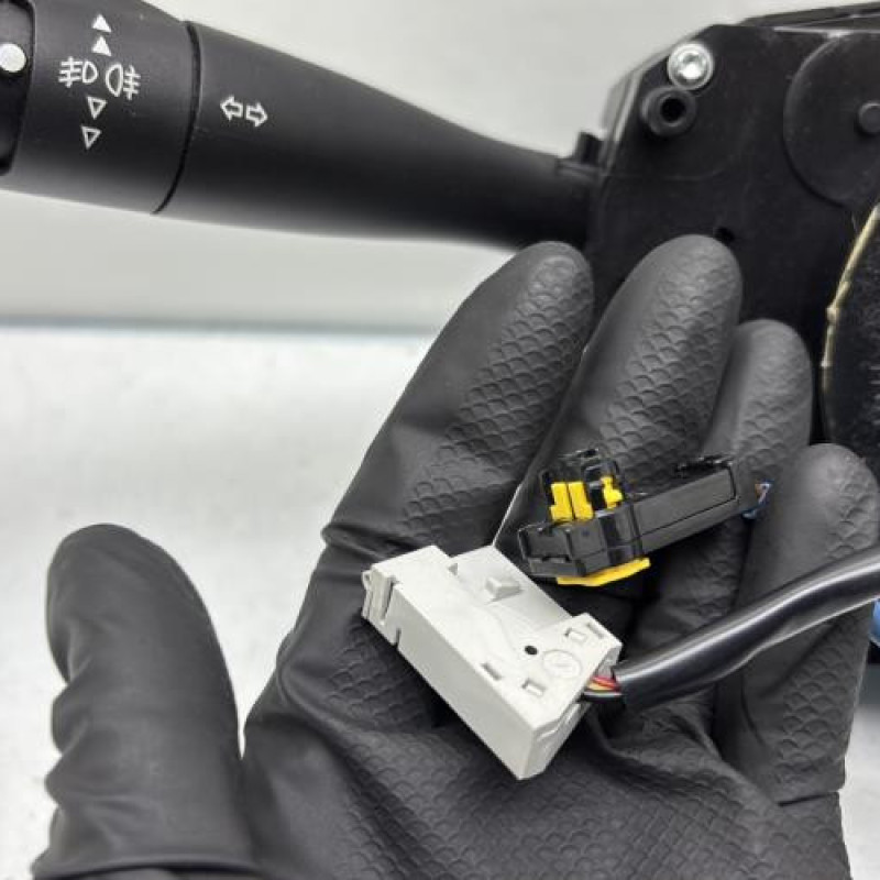 Com (Bloc Contacteur Tournant+Commodo Essuie Glace+Commodo Phare) PEUGEOT 207 Photo n°2