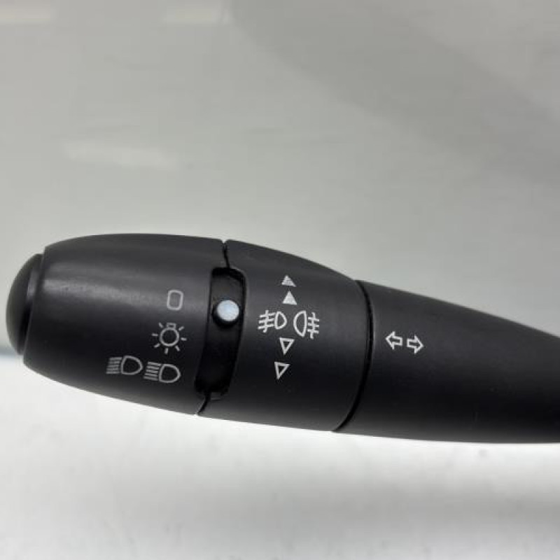 Com (Bloc Contacteur Tournant+Commodo Essuie Glace+Commodo Phare) CITROEN C2 Photo n°3