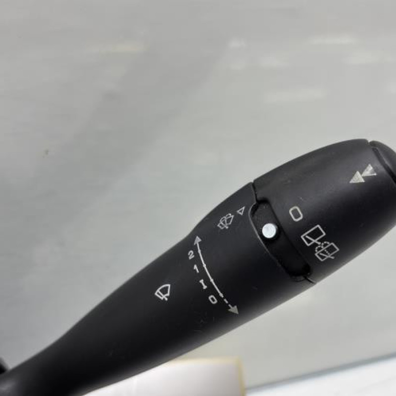 Com (Bloc Contacteur Tournant+Commodo Essuie Glace+Commodo Phare) CITROEN C2 Photo n°4