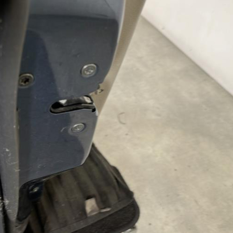 Porte avant gauche VOLVO XC 70 1 CROSS COUNTRY Photo n°3