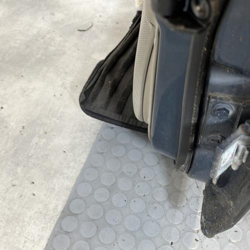 Porte avant gauche VOLVO XC 70 1 CROSS COUNTRY Photo n°5