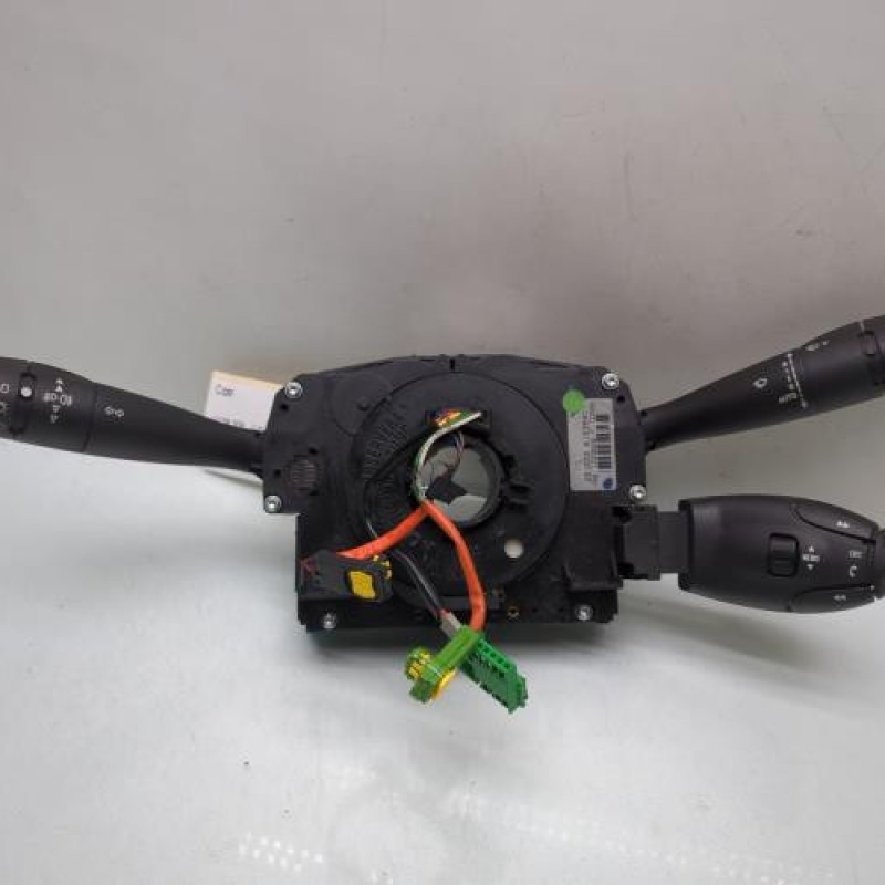 Com (Bloc Contacteur Tournant+Commodo Essuie Glace+Commodo Phare) CITROEN C6 Photo n°1