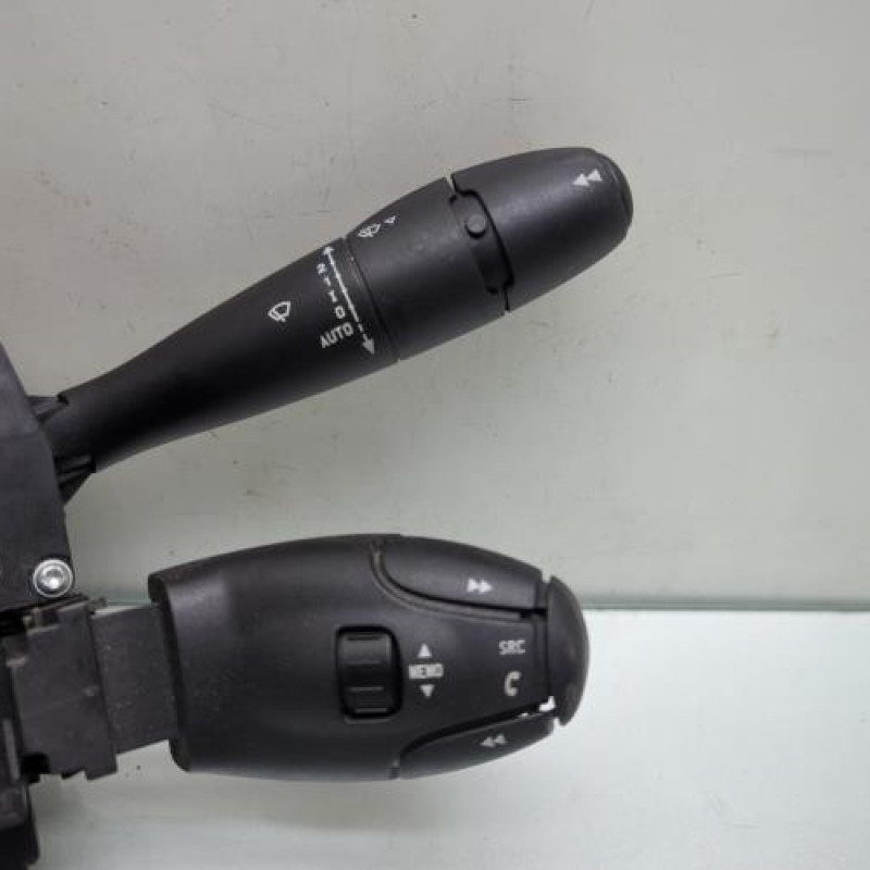 Com (Bloc Contacteur Tournant+Commodo Essuie Glace+Commodo Phare) CITROEN C6 Photo n°4