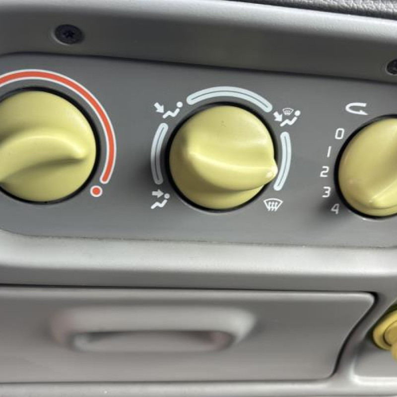 Ceinture avant gauche RENAULT TWINGO 1 Photo n°19