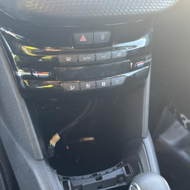 Ceinture arriere gauche PEUGEOT 208 1 Photo n°19