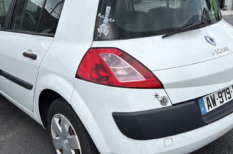 Com (Bloc Contacteur Tournant+Commodo Essuie Glace+Commodo Phare) RENAULT MEGANE 2