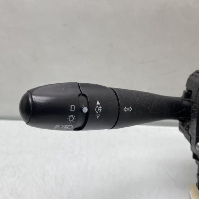 Com (Bloc Contacteur Tournant+Commodo Essuie Glace+Commodo Phare) PEUGEOT 207 Photo n°2