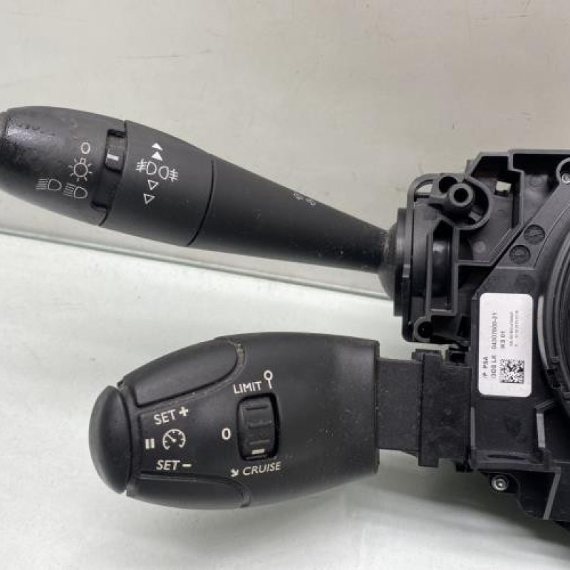 Com (Bloc Contacteur Tournant+Commodo Essuie Glace+Commodo Phare) CITROEN C3 2 Photo n°2