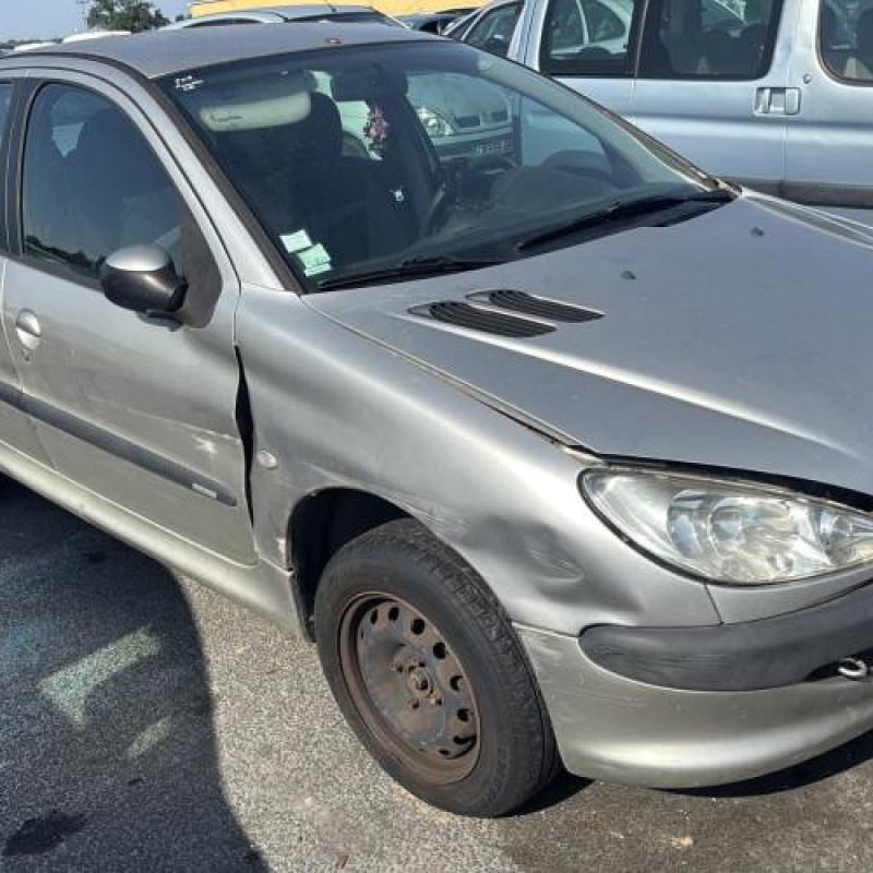 Face avant PEUGEOT 206 Photo n°8
