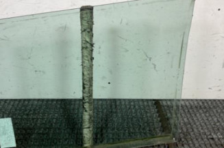 Vitre arriere droit PEUGEOT 406