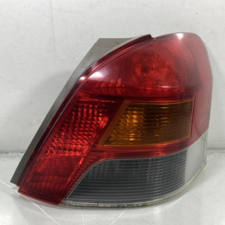 Feu arriere principal droit (feux) TOYOTA YARIS 2 Photo n°1
