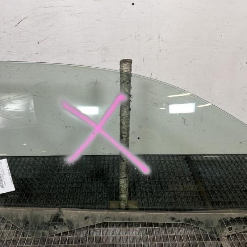 Vitre avant droit BMW SERIE 3 E46 Photo n°1