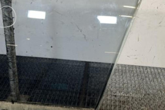 Vitre avant gauche BMW SERIE 3 E46