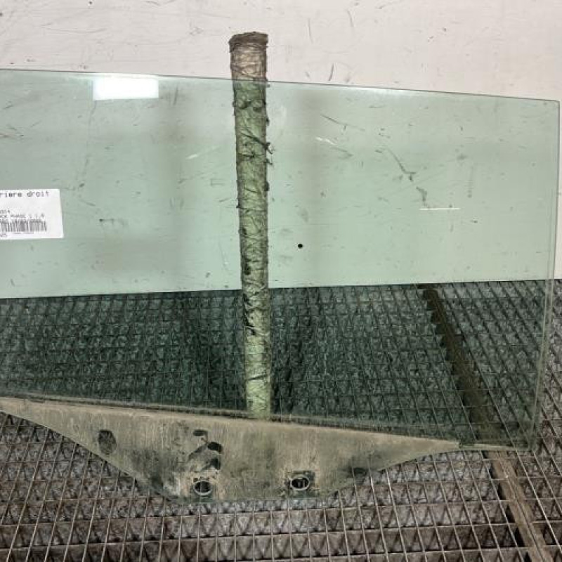 Vitre arriere droit AUDI A3 2 Photo n°1